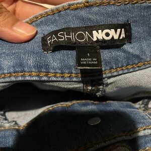 Fashion nova Jegging high rise jeans size 1